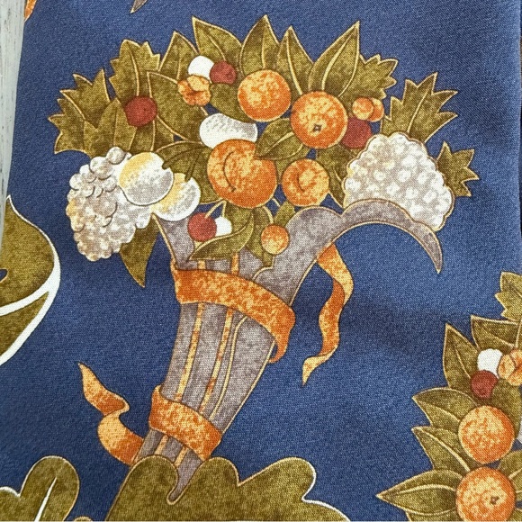 Valentino Cravatte Italy Fall RARE Cornucopia Luxury 100%‎ Silk Tie Art Nouveau - Picture 6 of 9